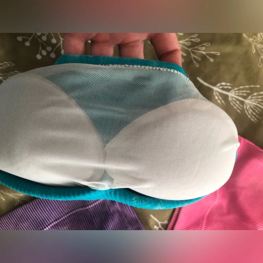 Zenana Outfitters removable padding